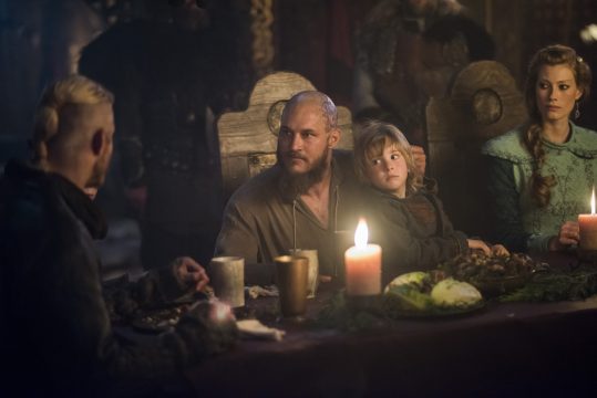 Ragnar se reencuentra con su familia. 